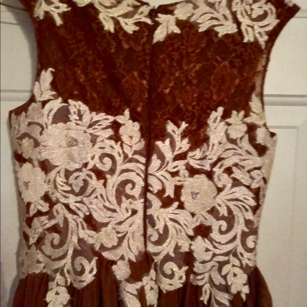 Formal Dress - Picture 4 of 4